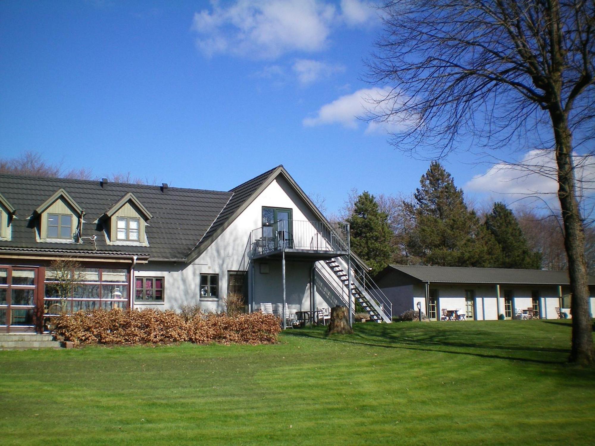 Skovlund Pension Laerkelill מראה חיצוני תמונה